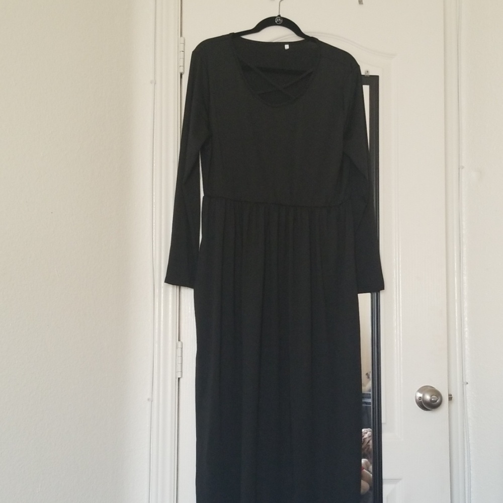 New black long sleeve stretch dress